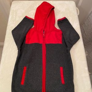 OLD NAVY, COZY FLEECE BOYS 3T, ZIP UP HOODIE, LONG SLEEVE SWEATSHIRT.🍄